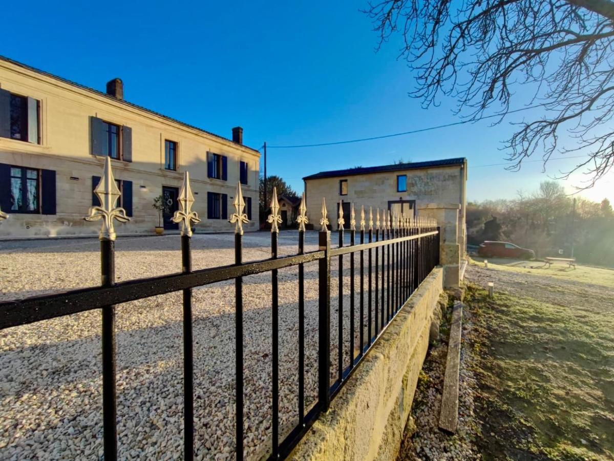 Domaine Des Hugons Villa Prignac-et-Marcamps Exterior foto